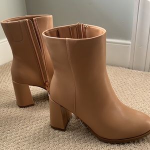 A new day Janelle boots